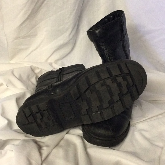 Welted leather winter boots - Picture 2 of 2